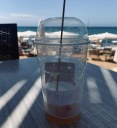 Spiagge toscane, nel 2024 una media di 489 rifiuti ogni 100 metri