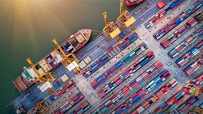 logistics-sustainable-smart-ports_M_2.jpg