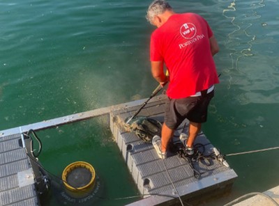 monitoraggio delle microplastiche in mare