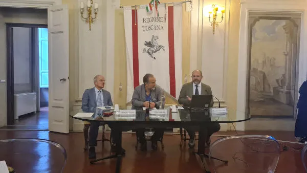 Massimiliano Pasqui (a destra)