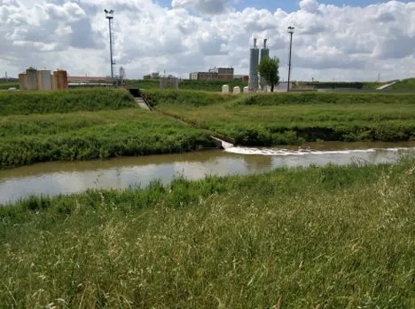 scarico finale del depuratore Aquarno nel canale Usciana a Santa Croce sull'Arno