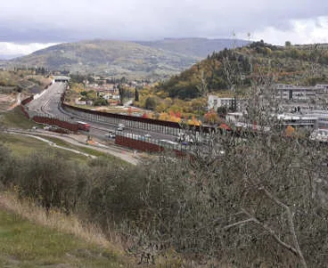 Tratto autostradale compreso tra l'ospedale di S.M.Annunziata e l'imbocco nord della galleria artificiale in corrispondenza dell'abitato di Antella