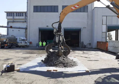 Il nuovo campionamento delle scorie effettuato dal gestore lunedì 26 giugno