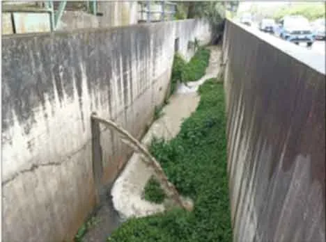 Fuoriuscita del percolato sul Fosso Ginese 6 maggio 2024