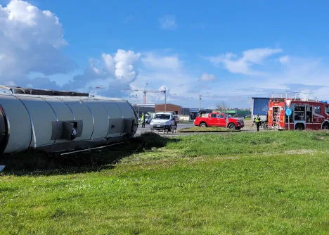 Foto di ARPAT - cisterna ribaltata - incidente 11 marzo 2024